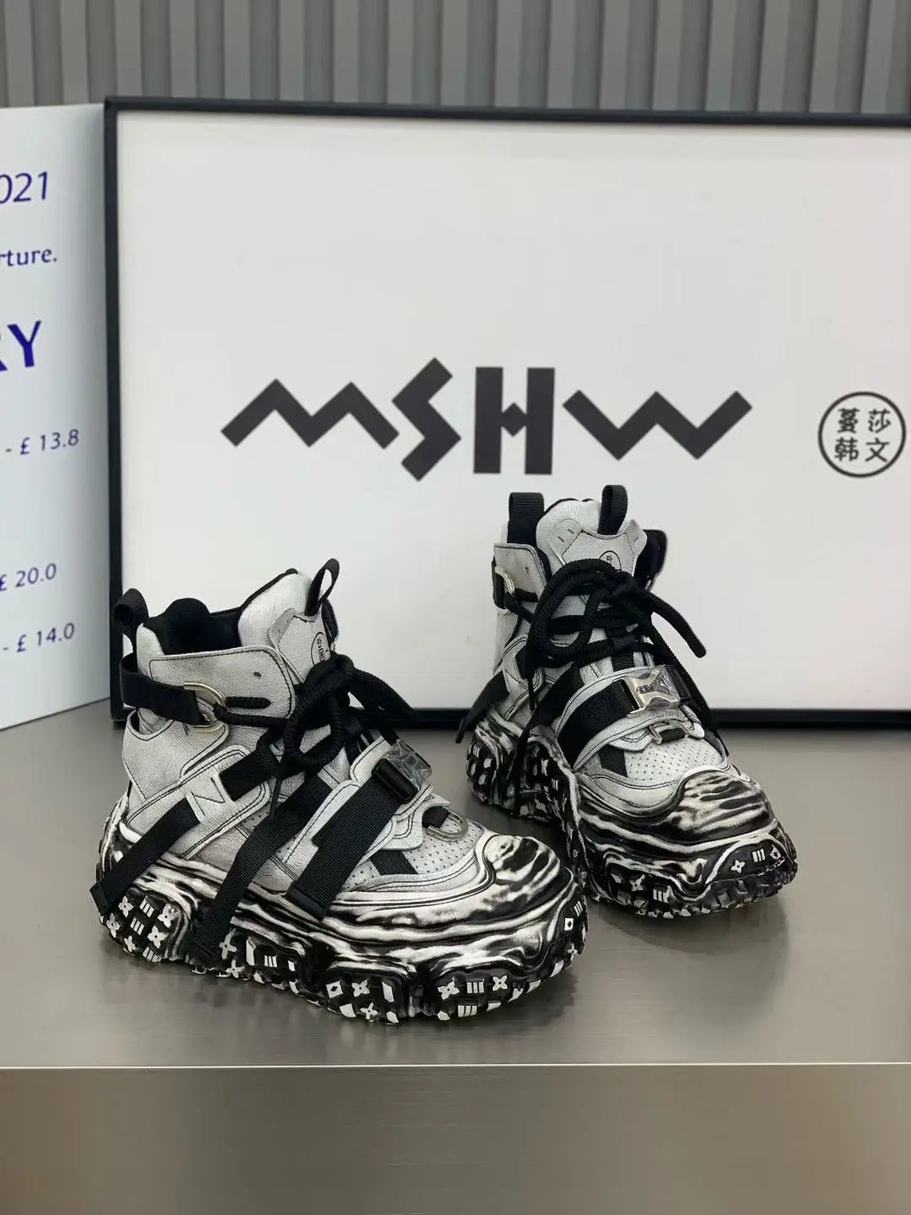 Custom Design High-Top Tactical Buckle Bread Shoes Heavy Industrial RTS Private Label Sneakers