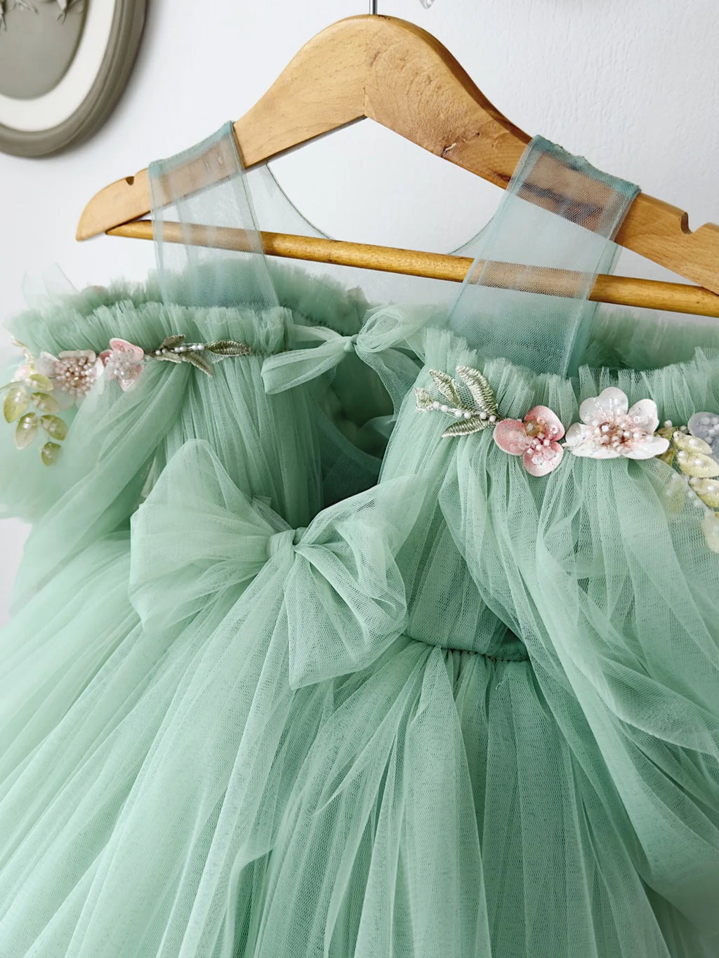 Custom Flower Girl Dress Wedding Dress Birthday Party Dress Puff Sleeve Tulle Princess Dress with 3D Floral Embroidery for Kids