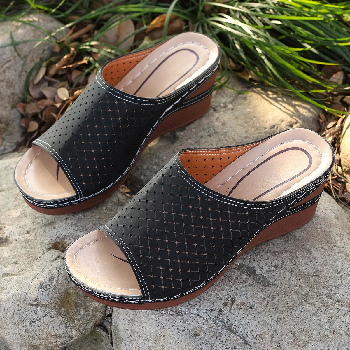 Sandals For Women 2025 Summer Dressy Women Shoes Thick Soled Wedge Sandals Fashionable One Foot Bohemian Beach Sandales Femmes
