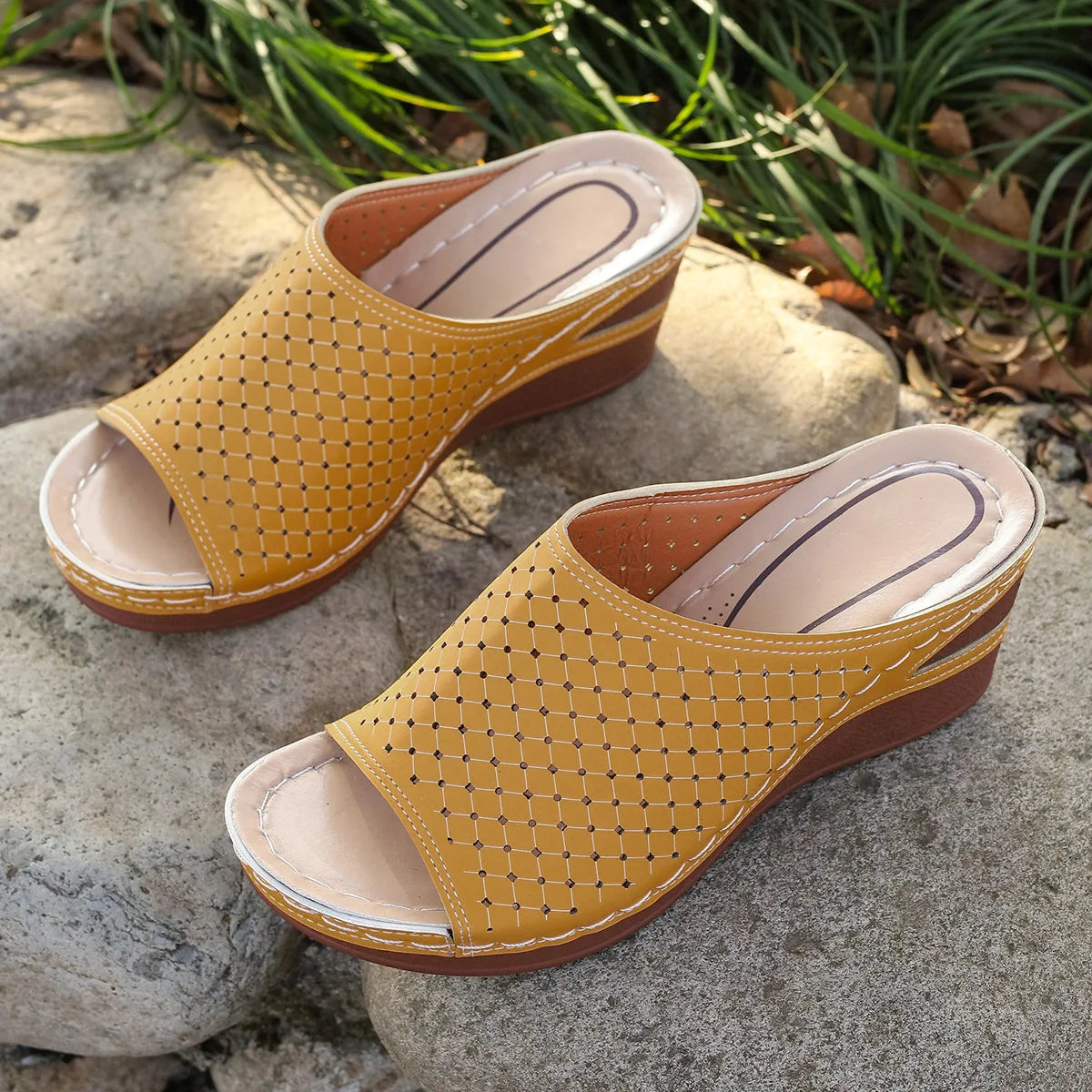Sandals For Women 2025 Summer Dressy Women Shoes Thick Soled Wedge Sandals Fashionable One Foot Bohemian Beach Sandales Femmes